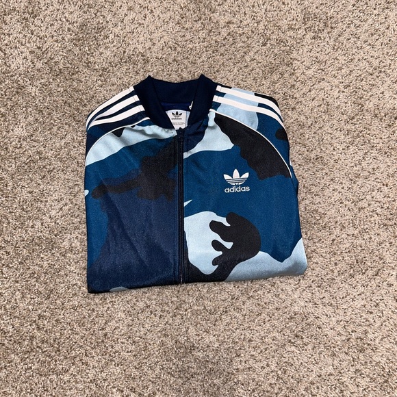 Adidas jacket - Picture 3 of 5
